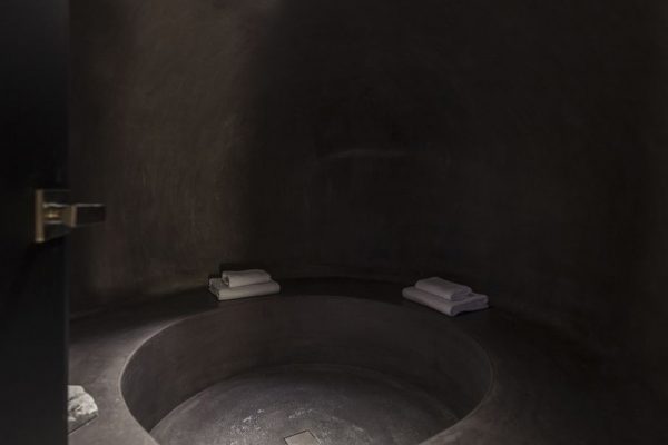 microcement-firostefani_cemher-27 Cemher® is a manufacturer of microcement, leaders in innovation launching microcements with unique properties to the market.