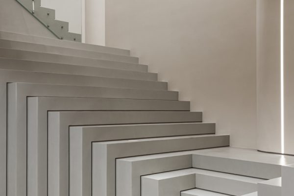 microcement-yinno_cemher-09 Cemher® is a manufacturer of microcement, leaders in innovation launching microcements with unique properties to the market.