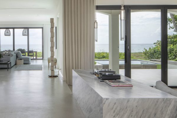 microcement-miami1_cemher-13 Cemher® is a manufacturer of microcement, leaders in innovation launching microcements with unique properties to the market.