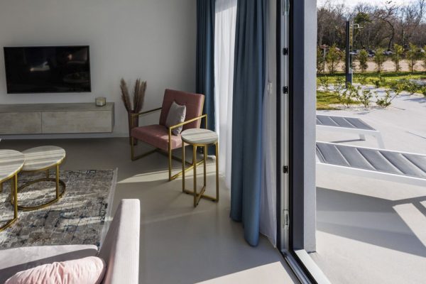 microcement-villasrent_cemher-10 Cemher® is a manufacturer of microcement, leaders in innovation launching microcements with unique properties to the market.