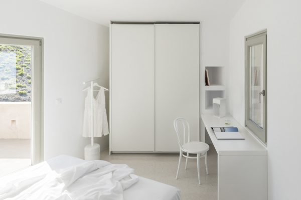 microcement-pyrgos_cemher-10 Cemher® is a manufacturer of microcement, leaders in innovation launching microcements with unique properties to the market.