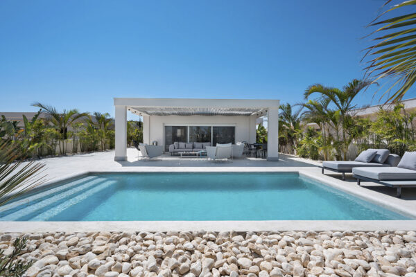 microcement-hilton_cemher_10 Cemher® is a manufacturer of microcement, leaders in innovation launching microcements with unique properties to the market.