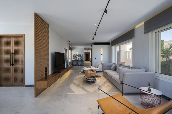 microcement-hilton_cemher_25 Cemher® is a manufacturer of microcement, leaders in innovation launching microcements with unique properties to the market.