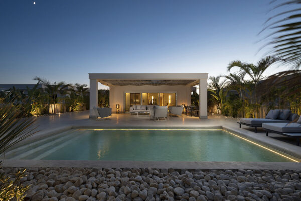 microcement-hilton_cemher_38 Cemher® is a manufacturer of microcement, leaders in innovation launching microcements with unique properties to the market.